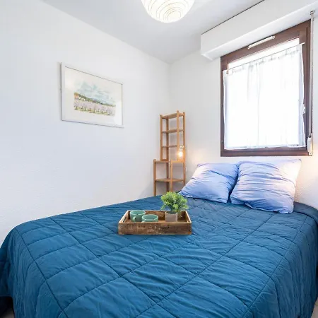 Cap Sud-8 By Interhome شقة *